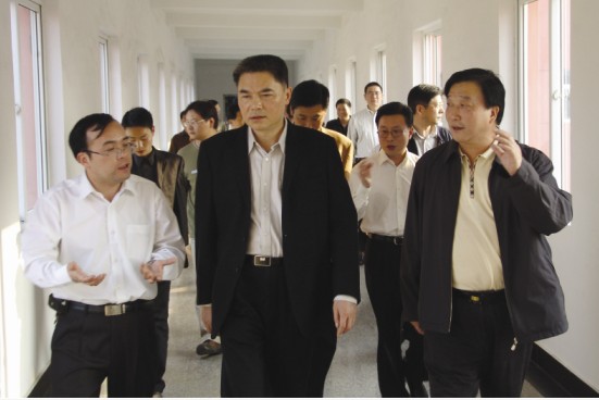 尊龙·Z6(中国认证)集团有限公司官网